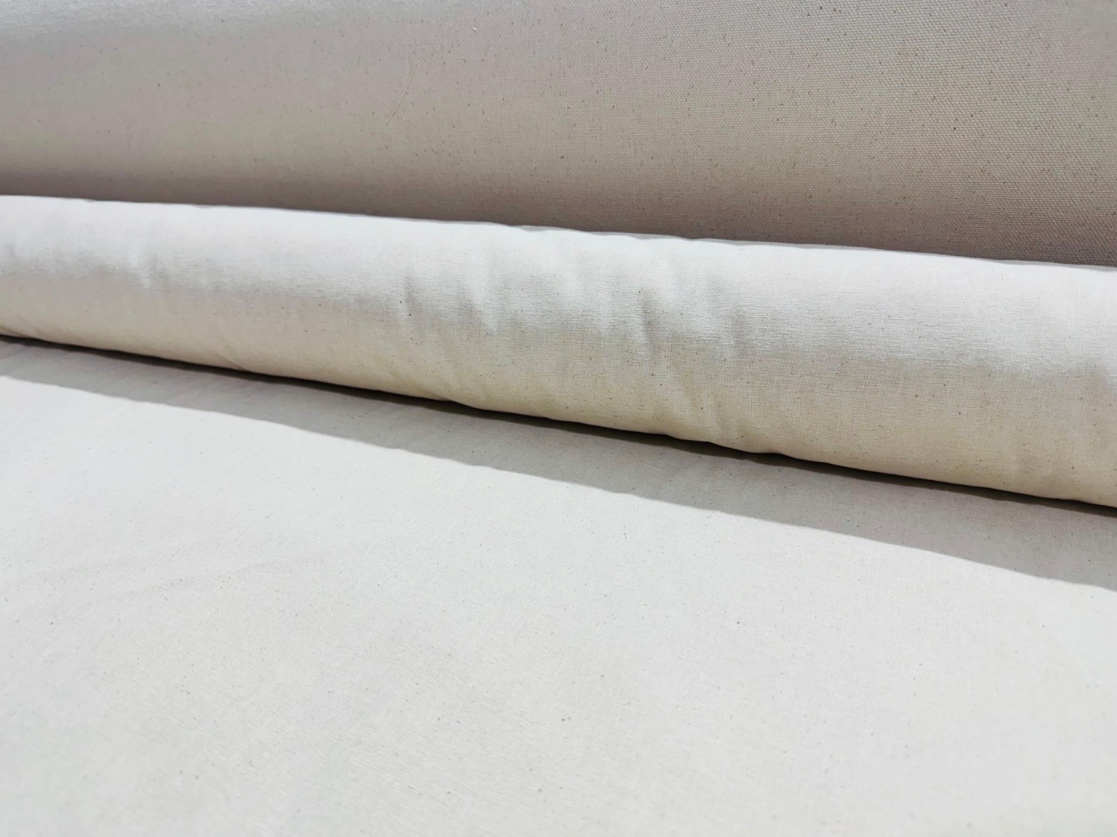 Premium cotton fabric roll with smooth texture for eco-friendly bag production