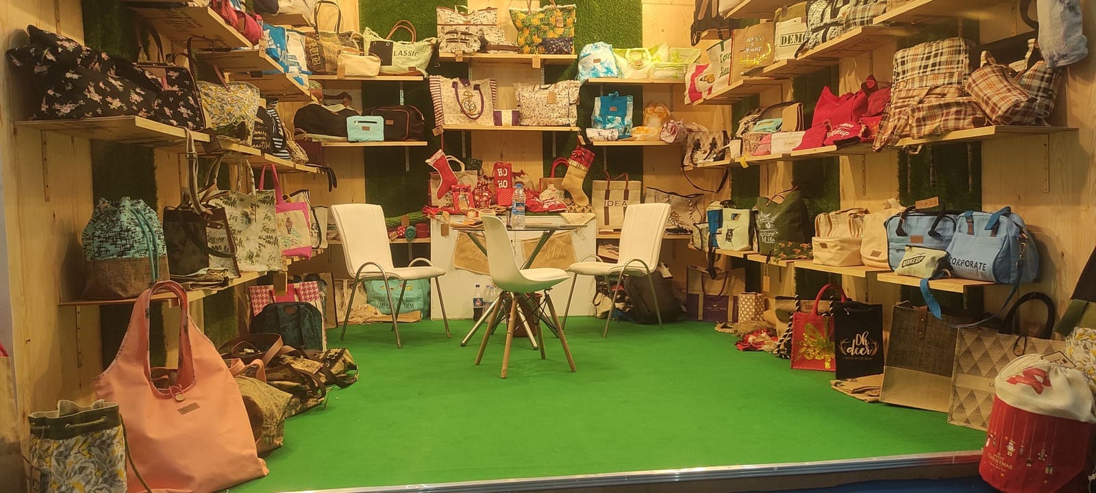 https://jucofabs.com/wp-content/themes/jucofabs-14-04-2026/assets/images/new_images/Gallery/Trade-fair/delhi/trade-2-4.jpg
